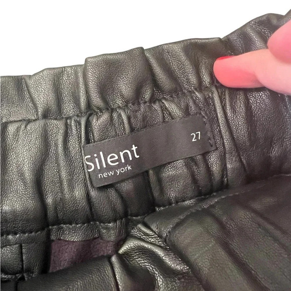 NWOT Silent NYC Faux Leather Paper Bag Shorts - Picture 3 of 3